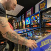 Factoría Retro organiza un torneo benéfico de pinball en Alcorcón
