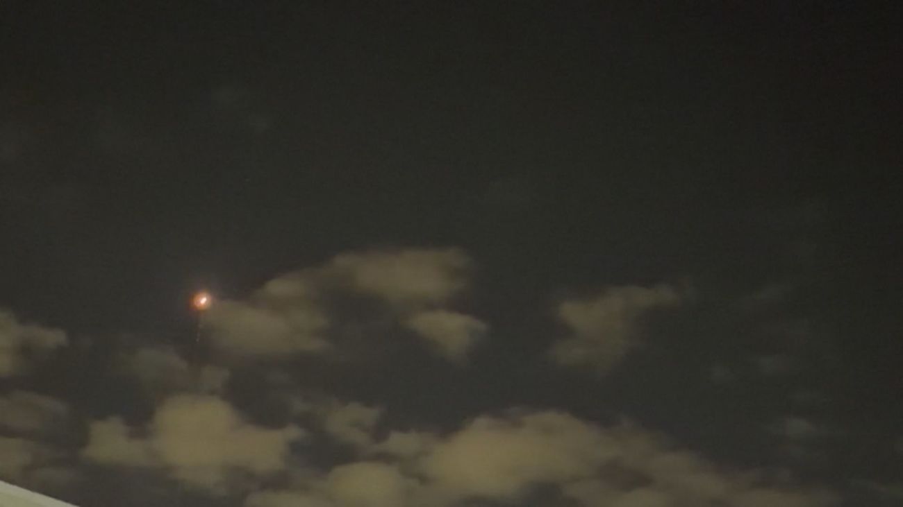 El Ejército de Irán niega un acuerdo con Trump y advierte que el petróleo seguirá caro