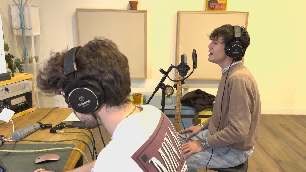 'Alza la mirada', el himno del viaje de León XIV a España