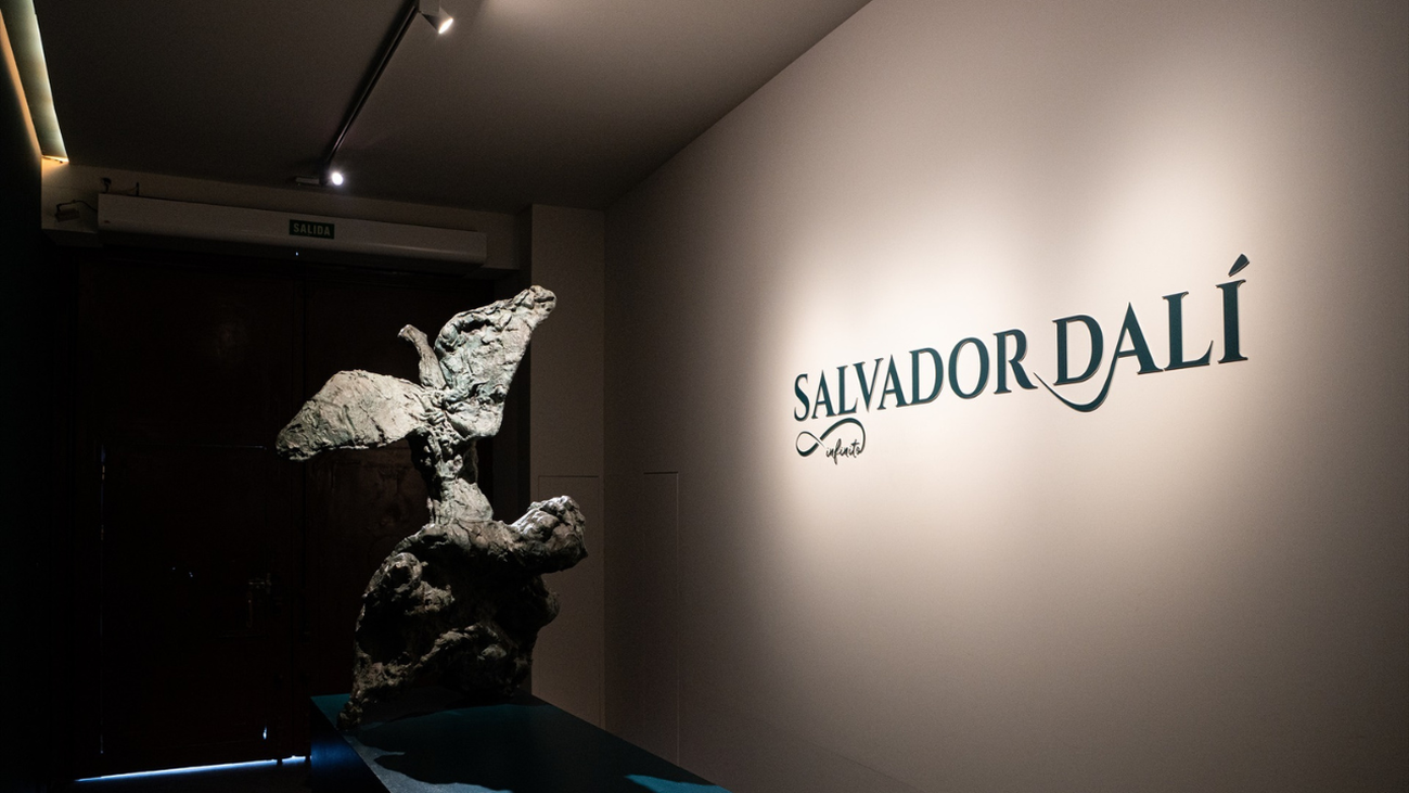 El Palacio de Gaviria reabre con la exposición 'Dalí Infinito'
