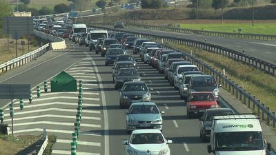 Arranca el mayor éxodo de coches del año: más de 3 millones de desplazamientos en carreteras madrileñas
