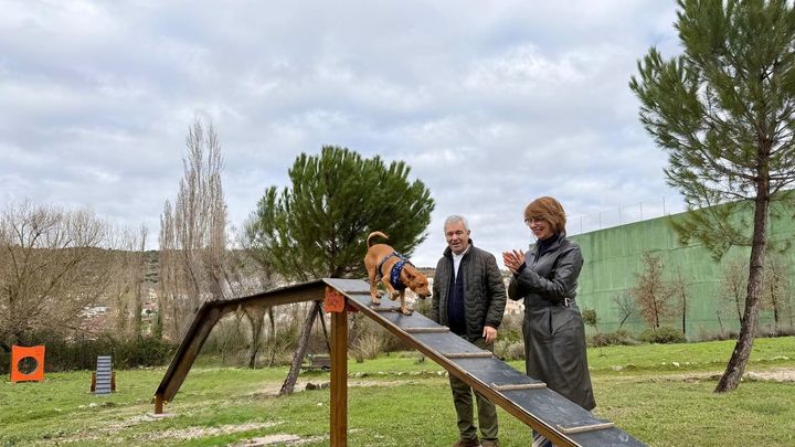 Primer parque canino en Ambite y con circuito de agility