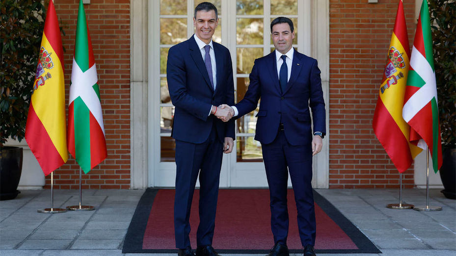 Sánchez y Pradales acuerdan que Euskadi participe en la gestión de sus aeropuertos