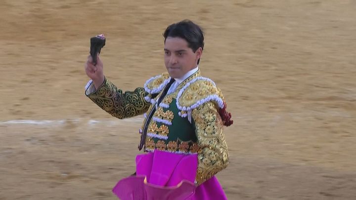 Mario Navas consigue la primera oreja de la sexta edición de la Copa Chenel