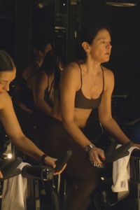 Así es Síclo: el entrenamiento que combina spinning, fuerza y música en Madrid