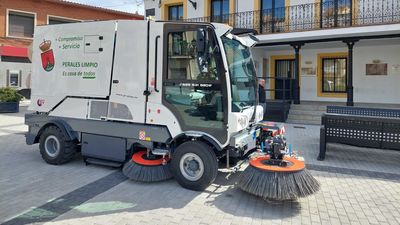 Perales de Tajuña ya cuenta con su primera barredora mecánica