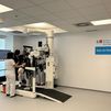 El hospital Isabel Zendal incorpora un exoesqueleto robótico para la rehabilitación de los enfermos de ELA