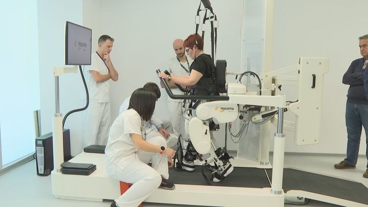 Pruebas del exoesqueleto en el Hospital Enfermera Isabel Zendal