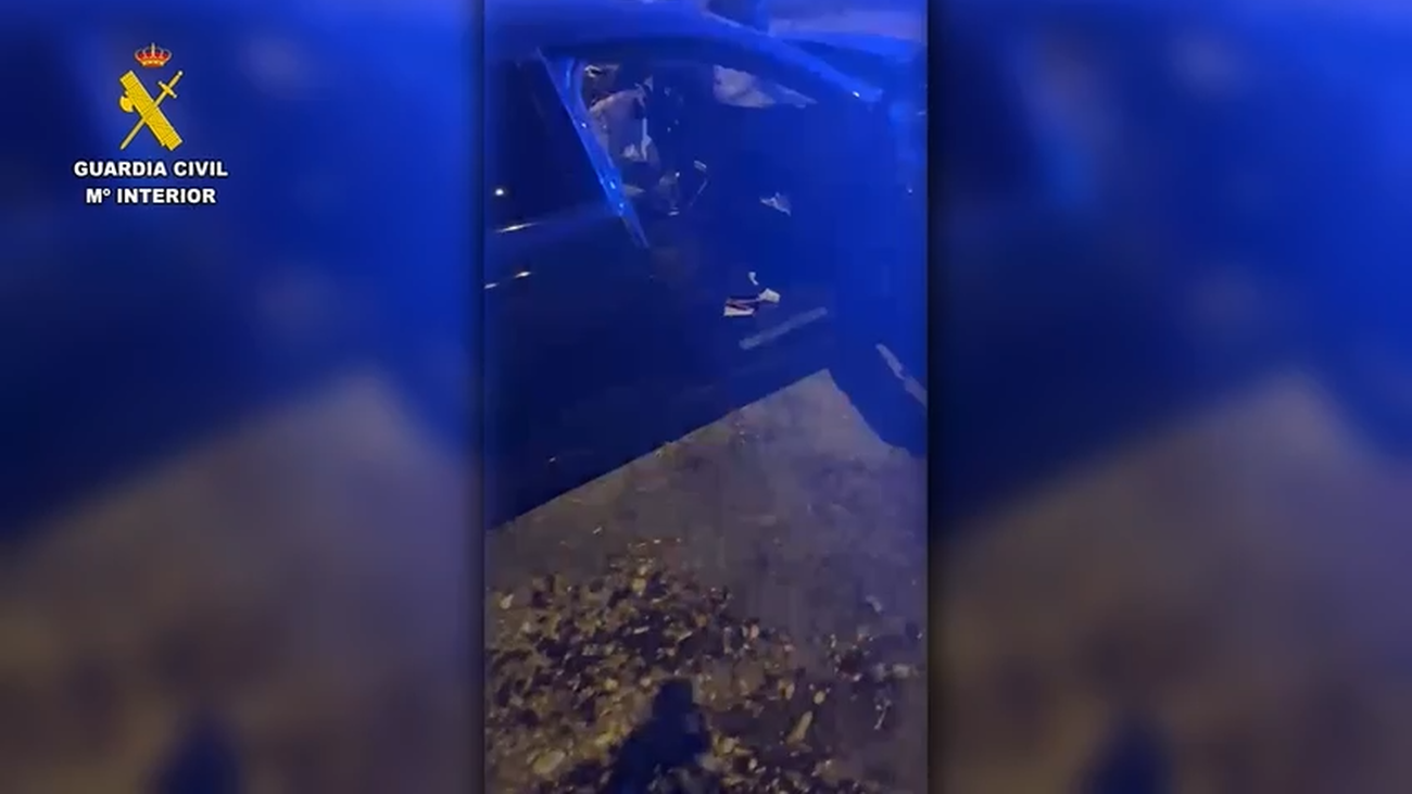 Detenido el conductor de un vehículo tras embestir un vehículo de la Guardia Civil en la A-4