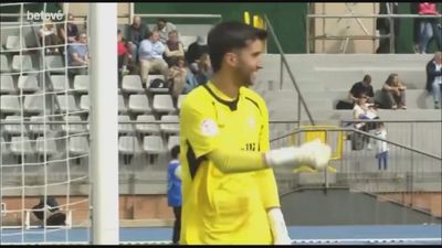 Polémica en el fútbol: un portero responde a insultos desde la grada y el vídeo se hace viral