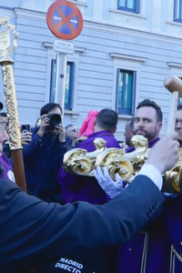 La levantá de Martínez Almeida a Jesús de Medinaceli en la cuesta de San Jerónimo