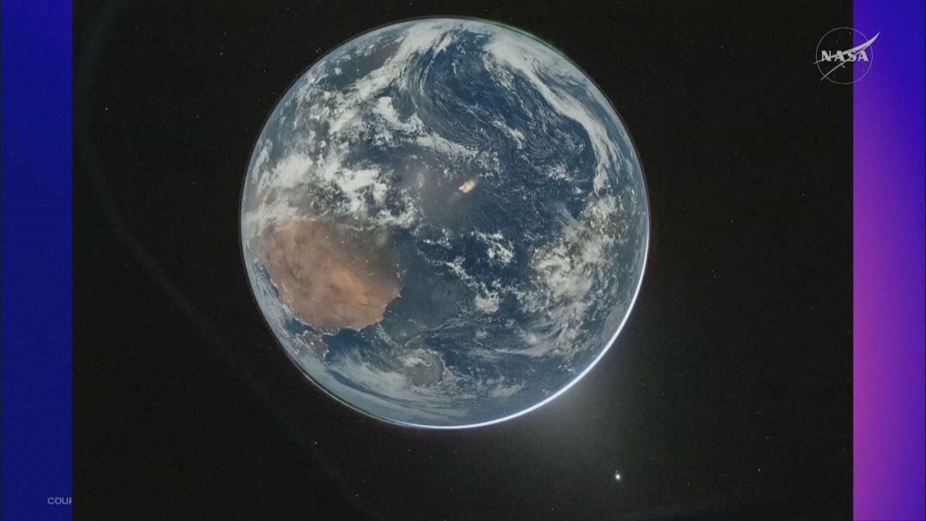 La misión Artemis II fotografía la Tierra desde la nave Orión