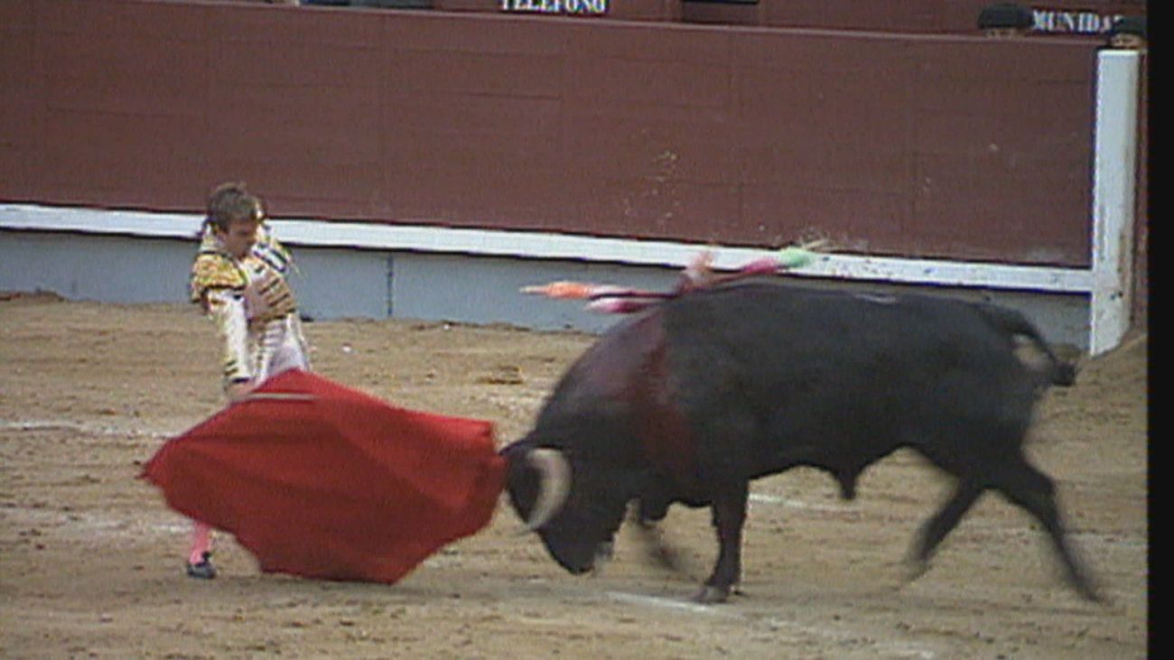 El torero Ricardo Ortiz muere corneado por un toro en los corrales de la plaza de Málaga