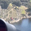 Rescatan en helicóptero a un pescador herido en el embalse de El Vellón