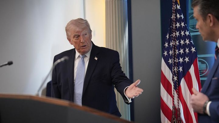 Donald Trump durante una rueda de prensa en la Casa Blanca