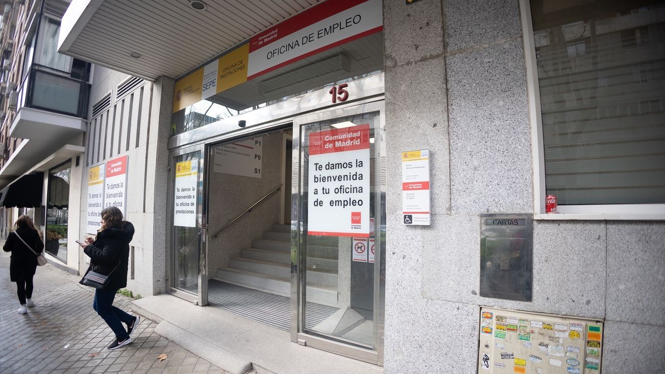 Fachada de la oficina del INEM, a 4 de marzo de 2025, en Madrid