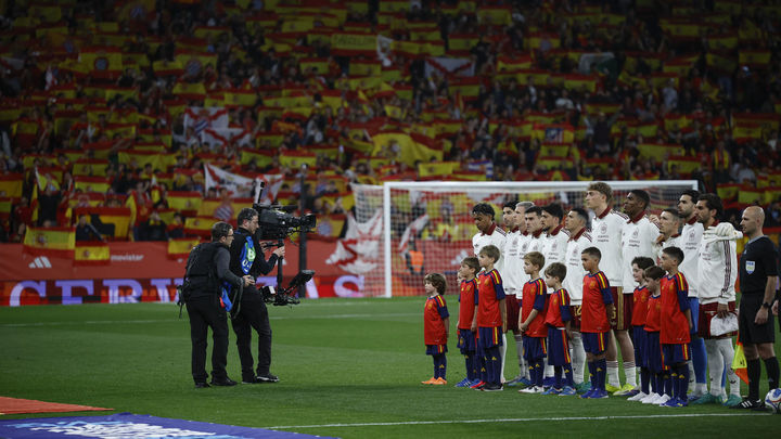 La FIFA abre expediente a la RFEF por los cánticos islamófobos en Cornellá