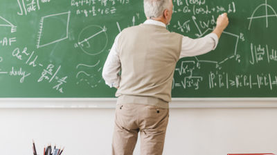 La Comunidad de Madrid financiará la jubilación parcial de los docentes de la educación concertada