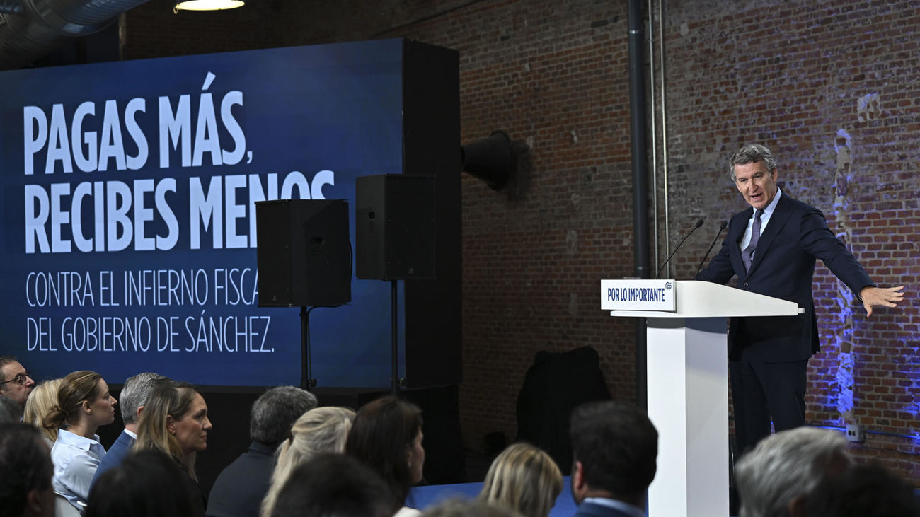 Feijóo alerta del infierno fiscal del Gobierno de Sánchez y le acusa de "crujir de impuestos a los españoles"