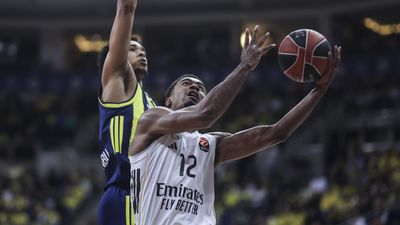 69-74. El Real Madrid vence al Fenerbahce y depende de sí mismo