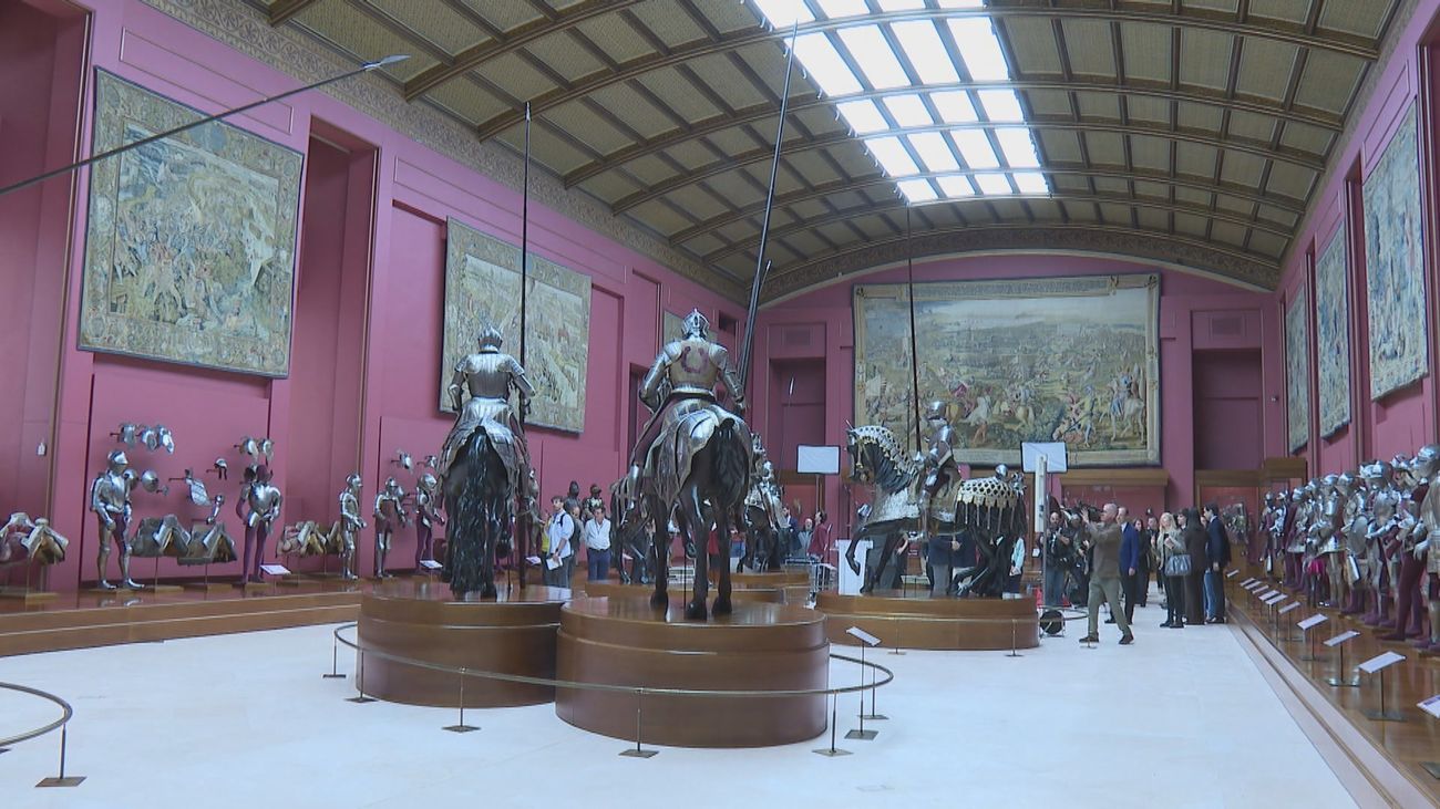 La Real Armería del Palacio Real reabre tras dos años con iluminación renovada y la colección ampliada