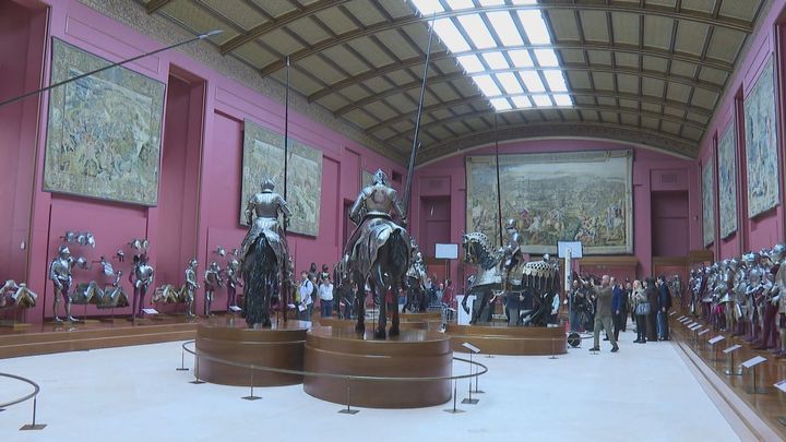 La Real Armería del Palacio Real reabre tras 2 años con iluminación renovada y la colección ampliada