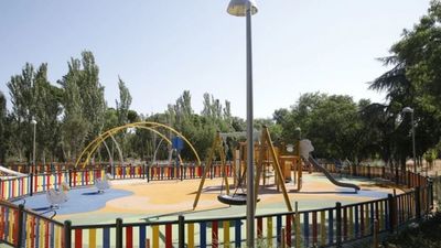 'Arcoíris', el nombre elegido por más de 200 niños que para un parque infantil en Puente de Vallecas