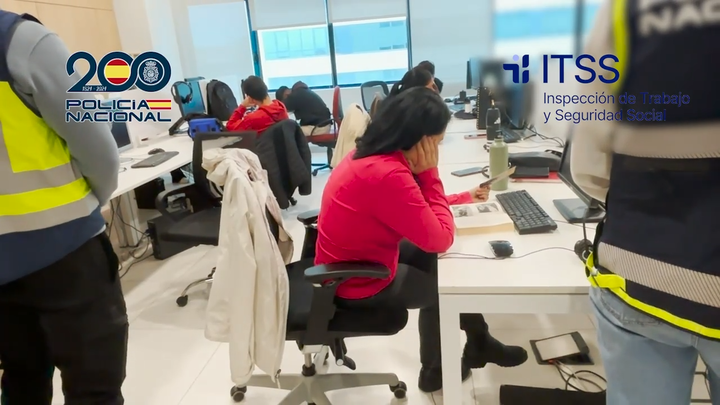 Castigos con tartas y metas abusivas: siete detenidos por explotar a empleados en call centers de Fuenlabrada y Madrid