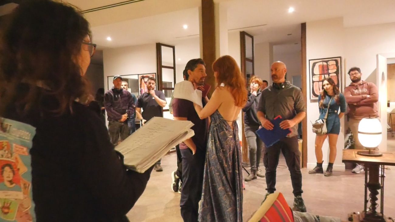 Así se rueda 'Desposados', una comedia disparatada protagonizada por Cristina Castaño y Adrián Lastra