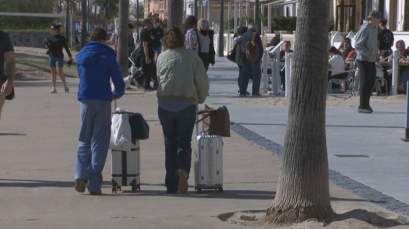 El turismo crece impulsado por el 'efecto refugio' de España