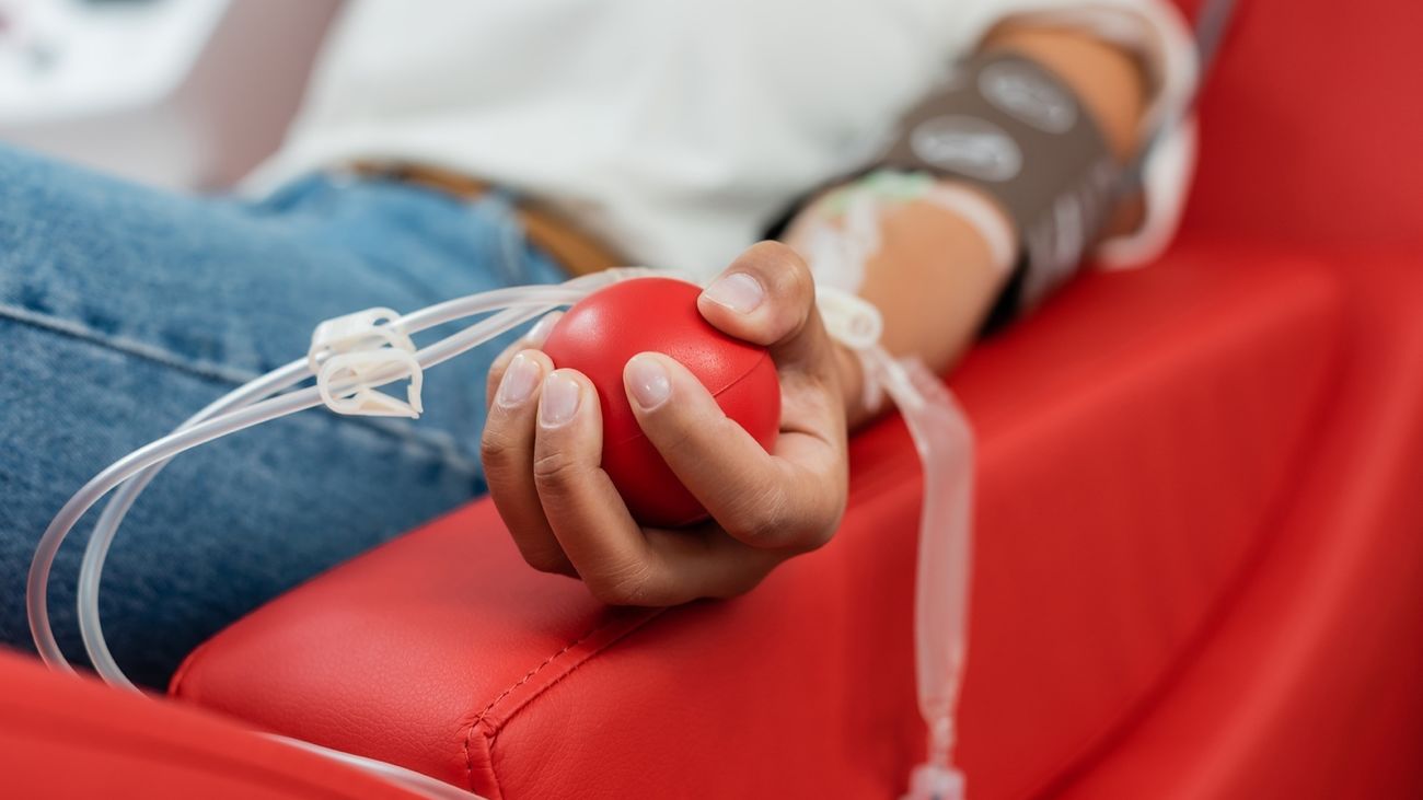 Madrid pide donaciones urgentes de sangre: reservas al 46% y seis grupos en alerta roja