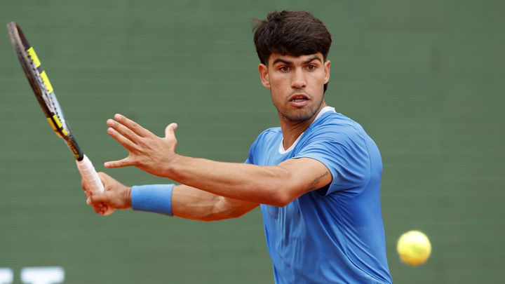 Alcaraz, a semifinales  en Montecarlo por la vía rápida