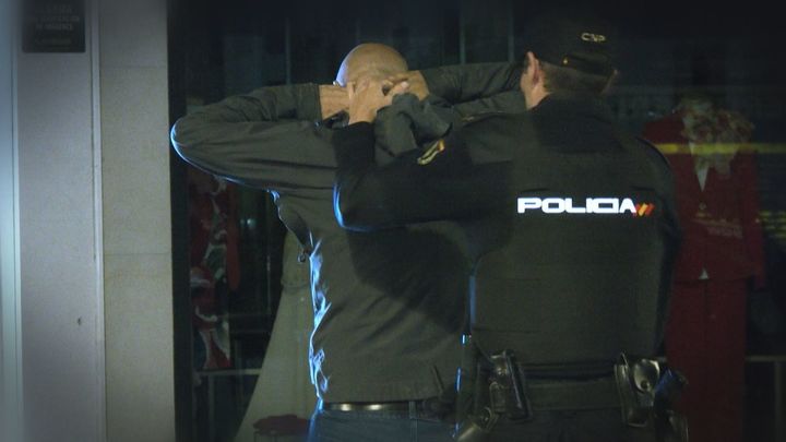 Así trabaja la Policía Nacional en Alcorcón: una noche de controles, okupas y robos con fuerza en el sur de Madrid