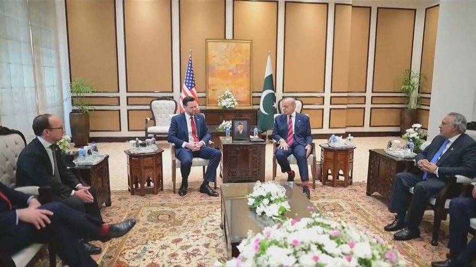 Irán y EE. UU. concluyen con "optimismo" la primera fase de sus negociaciones en Islamabad