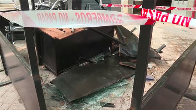 Siete heridos, uno grave, al llevarse por delante un coche una terraza en Aranjuez