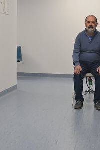 Un paciente de Párkinson en el Gregorio Marañón