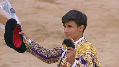 Manuel Diosleguarde corta la única oreja de la segunda corrida de la Copa Chenel