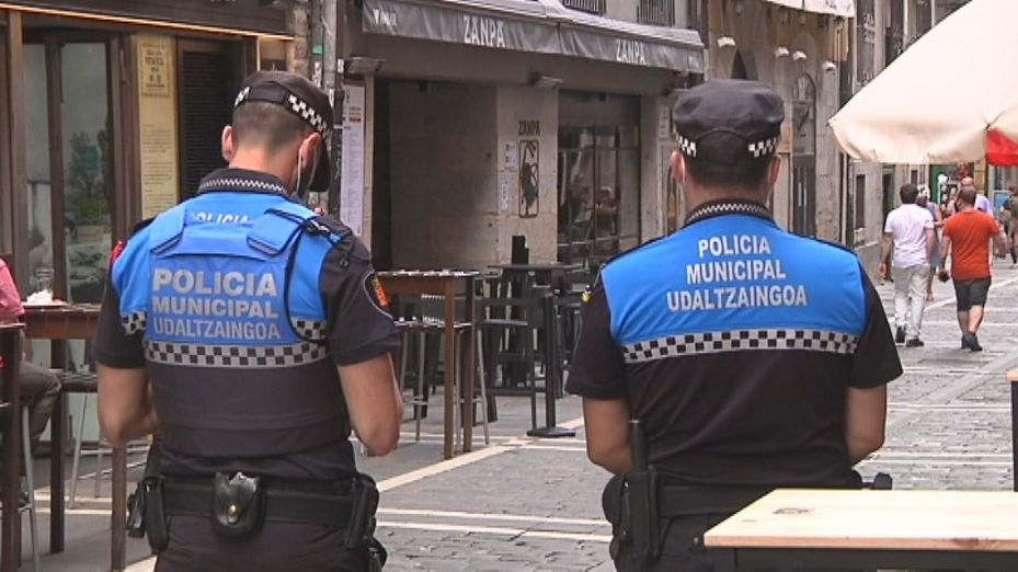 Investigan la muerte de una mujer de 37 años tras precipitarse de una vivienda en Pamplona