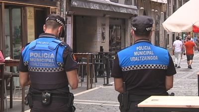 Investigan la muerte de una mujer de 37 años tras precipitarse de una vivienda en Pamplona