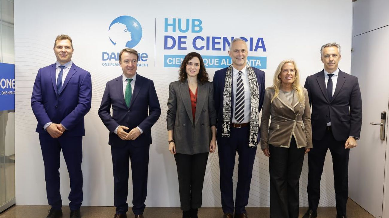 Ayuso anuncia la inversión de 40 millones en el hub de Ciencia de Danone en Tres Cantos