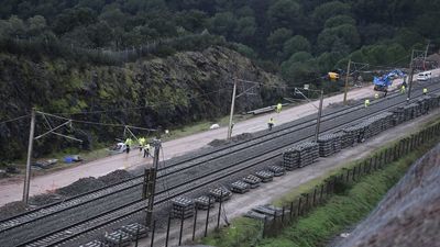 Adif almacenó sin vigilancia restos de vía del accidente de Adamuz