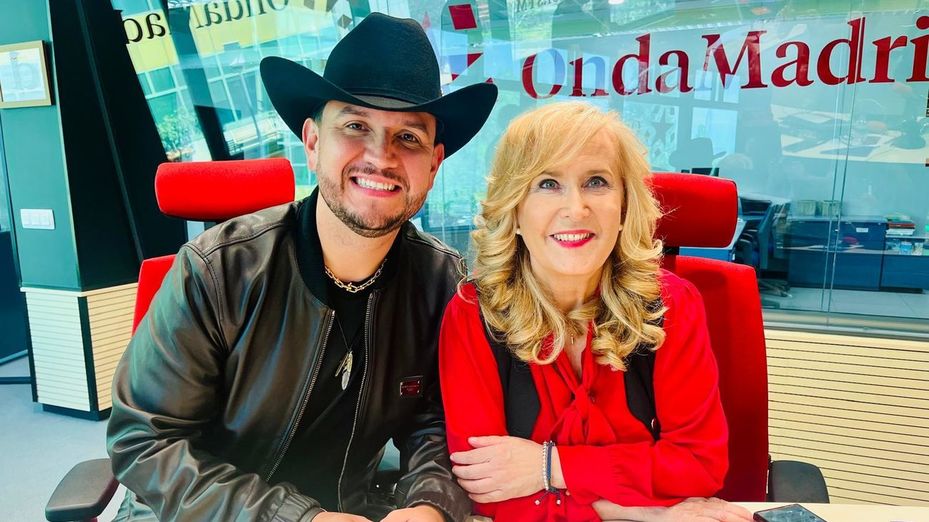 Edén Muñoz: “Escribo porque necesito sacar lo que llevo dentro”