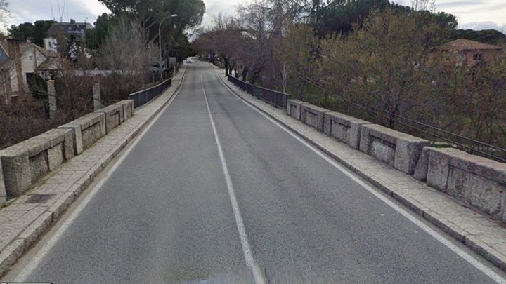 Obras en el puente de La Navata sobre el Guadarrama desde este verano