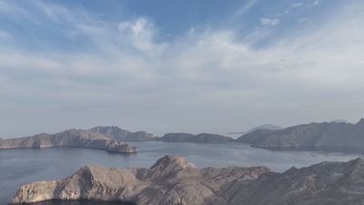 Irán declara "totalmente abierto" el estrecho de Ormuz hasta el fin del alto el fuego