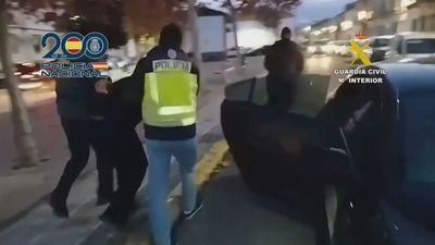 Más de 3.500 kilos de droga incautados y 17 detenidos en una operación policial en Sevilla
