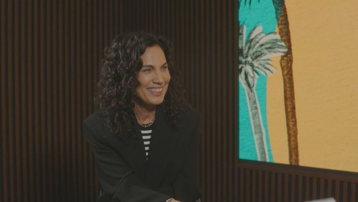 Toni Acosta reivindica sus raíces canarias en 'A una isla de ti'