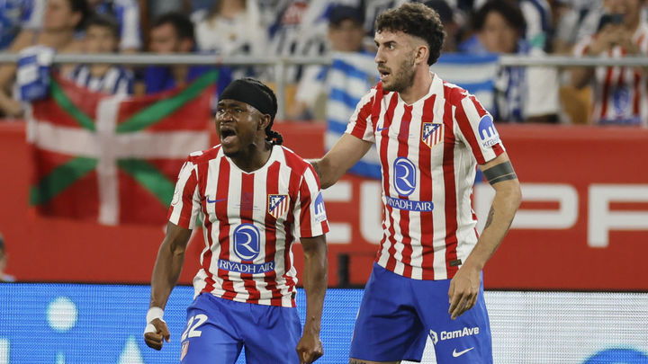 Loolman y Ruggeri celebran el gol / EFE