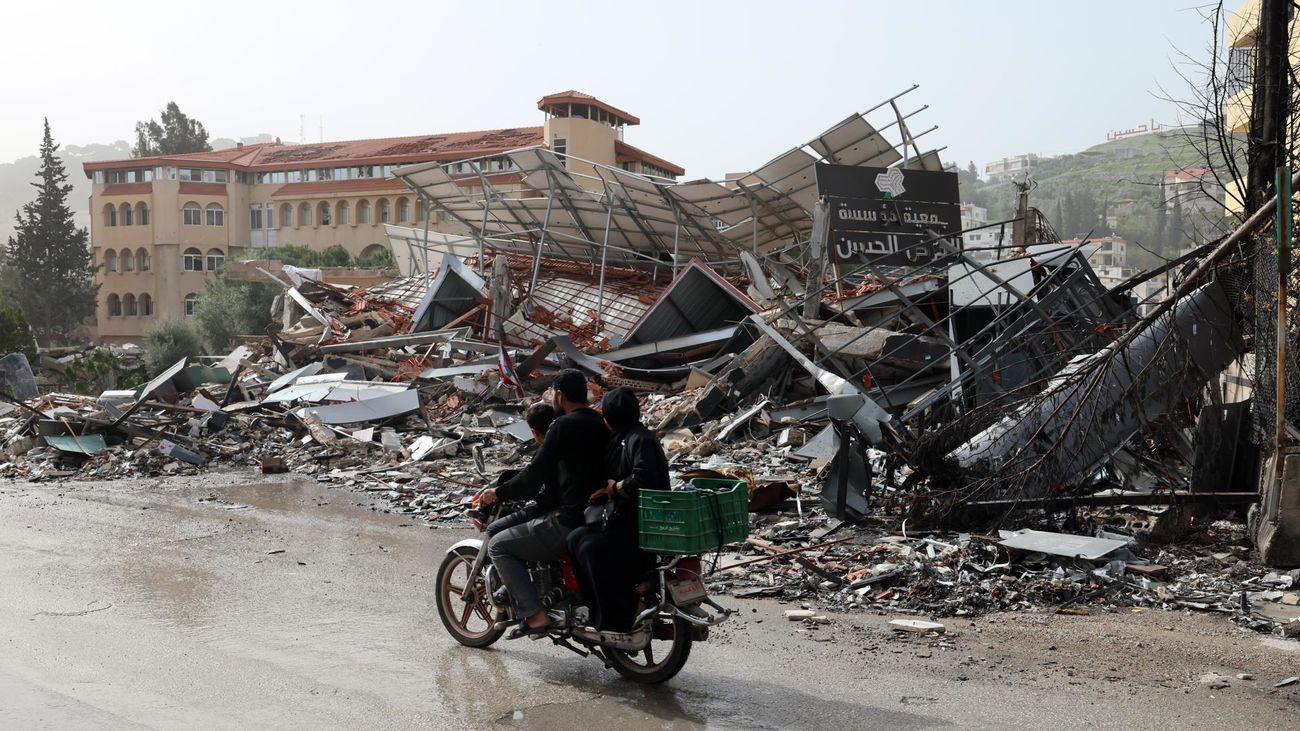 Edificio destruido en el sur del Líbano