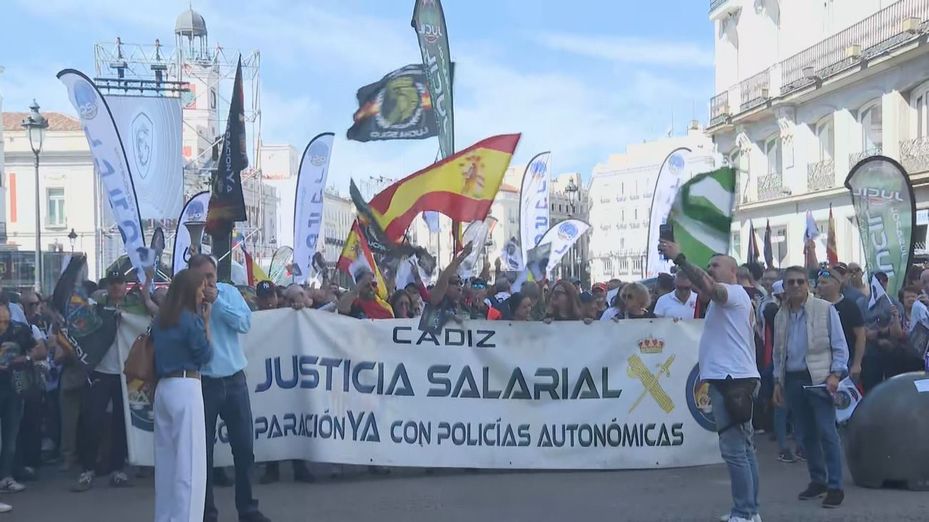 Policías y guardias civiles piden en Madrid jubilaciones dignas y ser profesión de riesgo