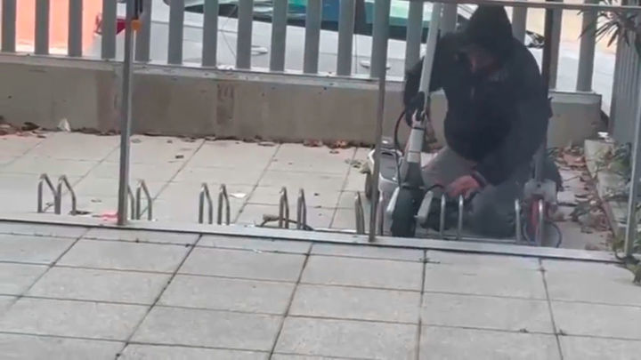 El Leguario, en Parla, hartos de robos y okupaciones